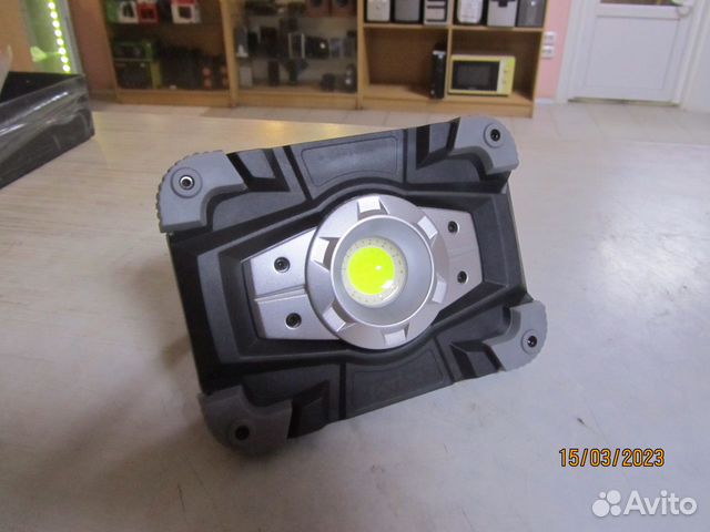 Светодиодный фонарь-прожектор Perfeo 