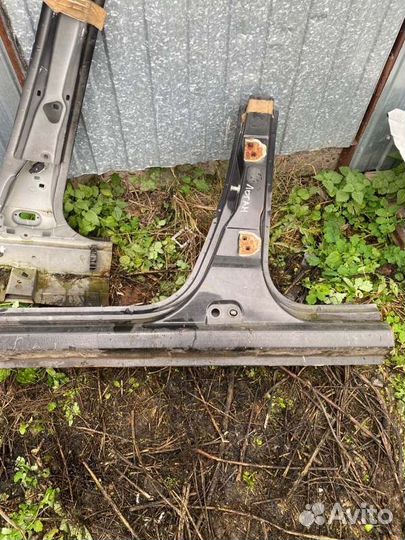 Порог левый Renault Logan седан K7J 710 2012