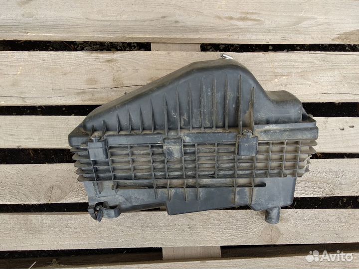 Корпус воздушного фильтра Пежо 206