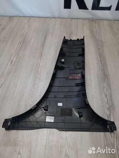 Обшивка средней стойки накладка ремня безопасности