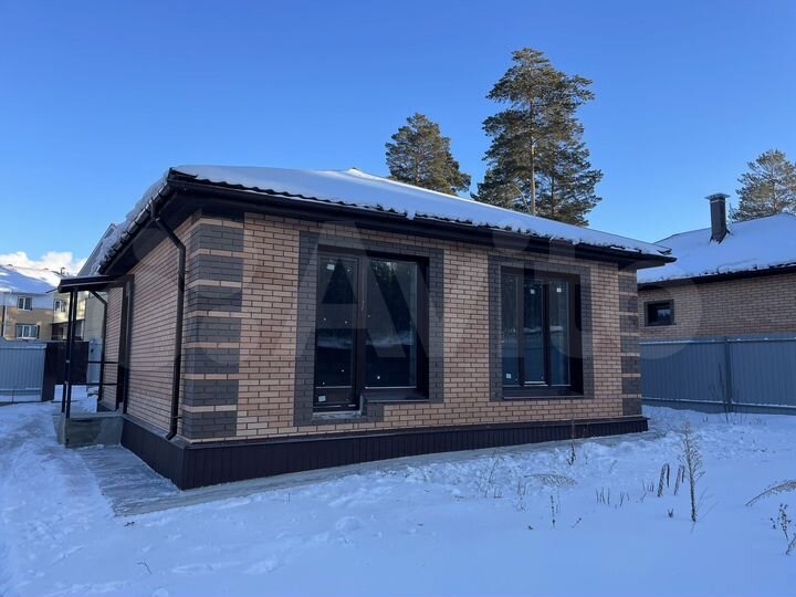 Дом 61 м² на участке 6 сот.