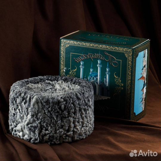 Каракулевая шапка
