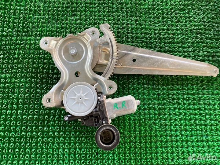 Стеклоподъемник прав. зад. Toyota Gx470, Land crui