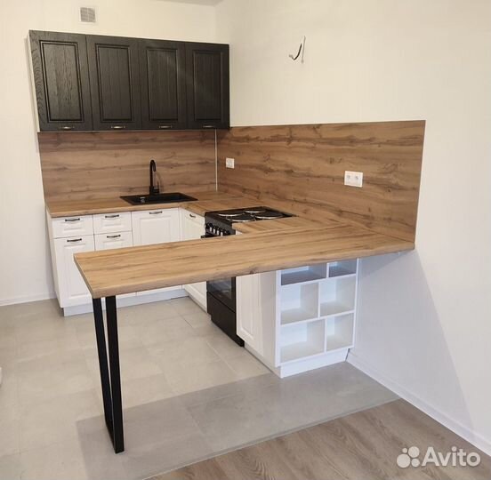 Кухонный гарнитур кухня новая