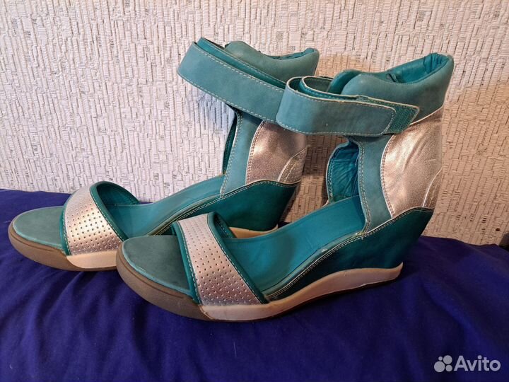 Босоножки женские 39 размер