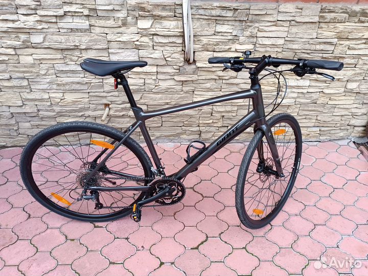 Городской велосипед Giant FastRoad SL 3