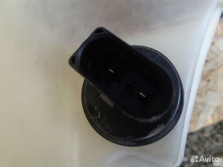 Бачок стеклоомывателя Audi A6 C6 BVJ