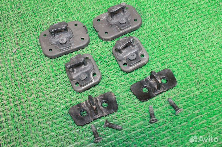 Петли дверных замков 6шт. Cadillac Escalade GMT800