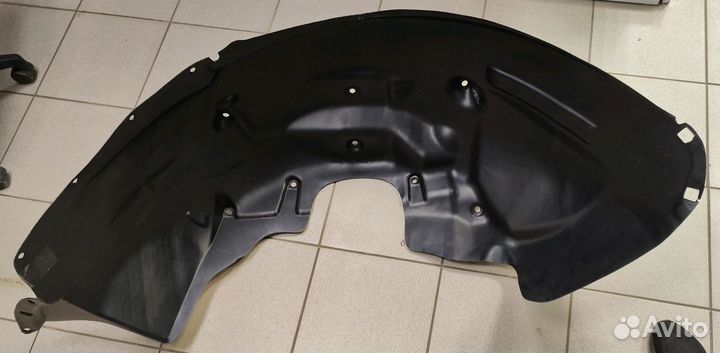 Подкрылок передний Kyron II 07-13 левый 7971109011