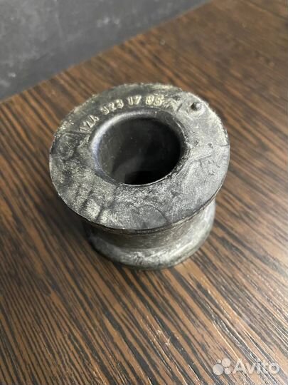 Втулка стабилизатора mercedes A1243231785
