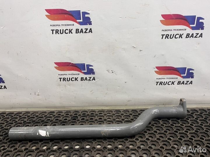 812W664208012 Кронштейн крыла правого