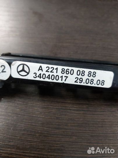 Механизм регулировки ремня безопасности Mercedes S