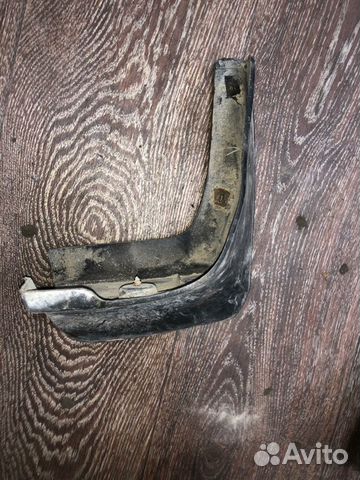 Брызговик задний правый Toyota Corolla ADE150