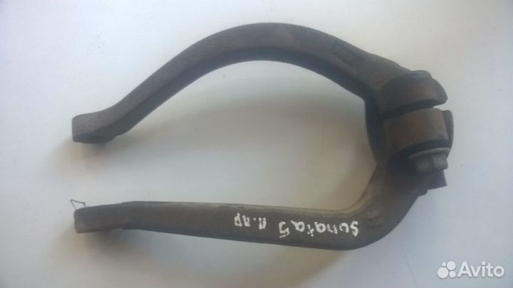 Рычаг передней стойки Hyundai Sonata