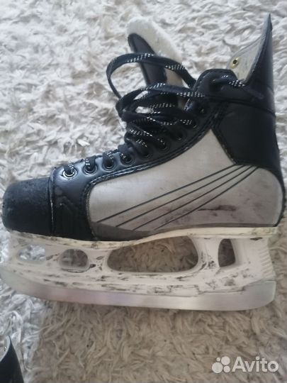 Коньки хоккейные