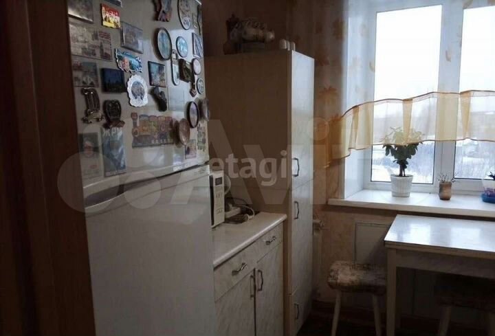 2-к. квартира, 50 м², 3/9 эт.