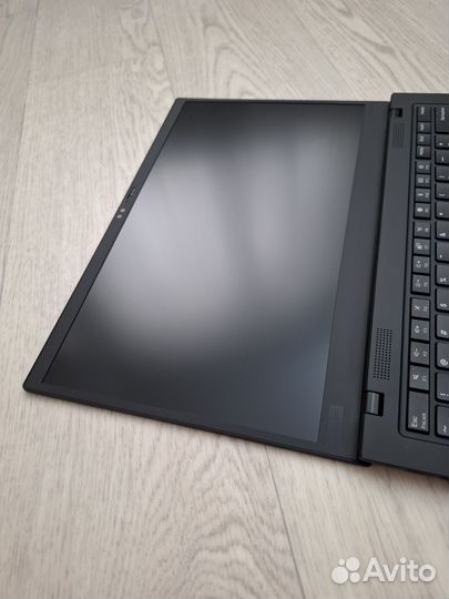 ThinkPad X1 Carbon Gen 7 i5 16/256 LTE акб100
