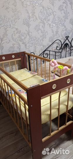 Детская кроватка и матрас