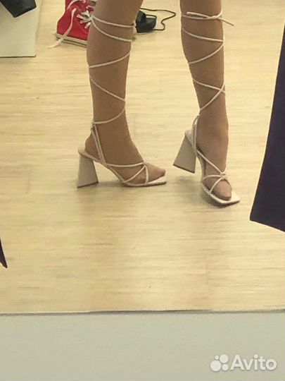 Босоножки женские