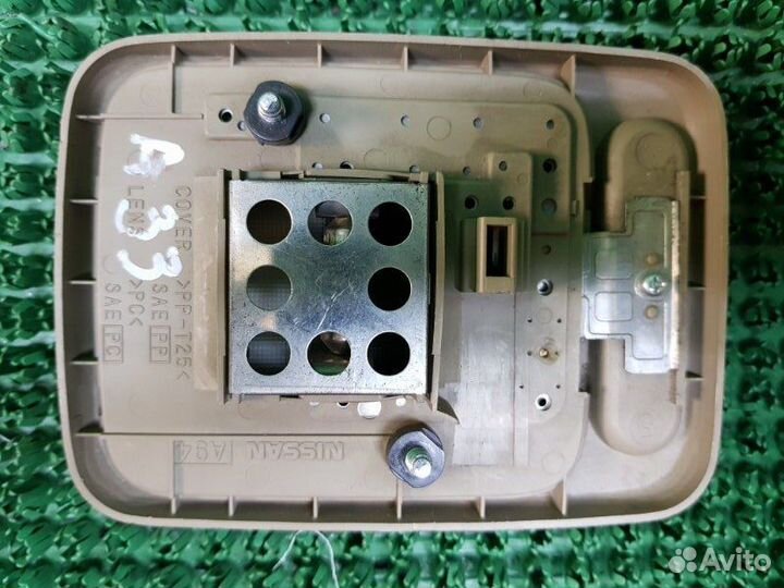 Светильник Nissan Maxima A33 VQ20DE 1999-2006