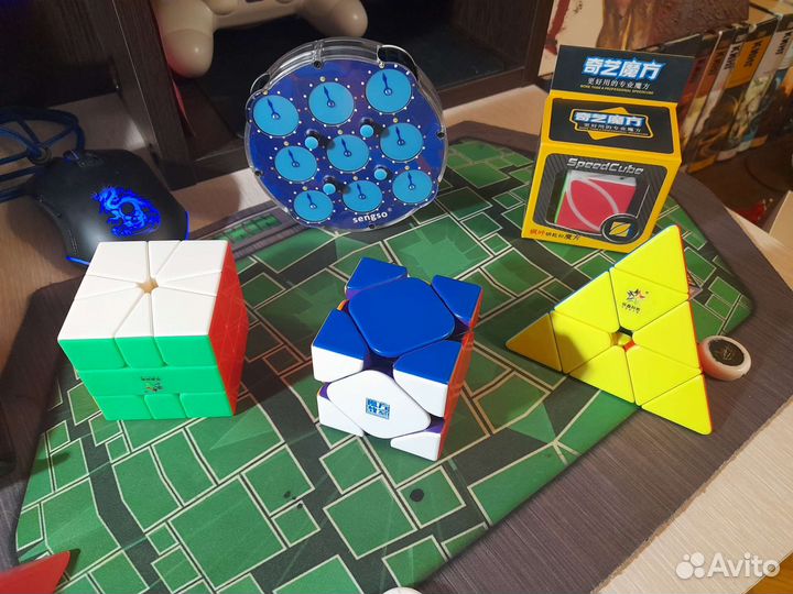 Головоломки, кубик Рубика