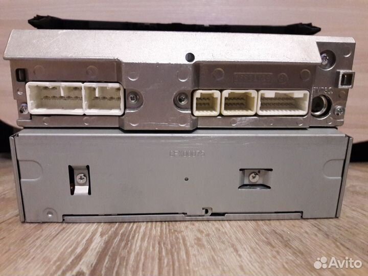 Автомагнитола (штатная) на RAV4 3-го поколения