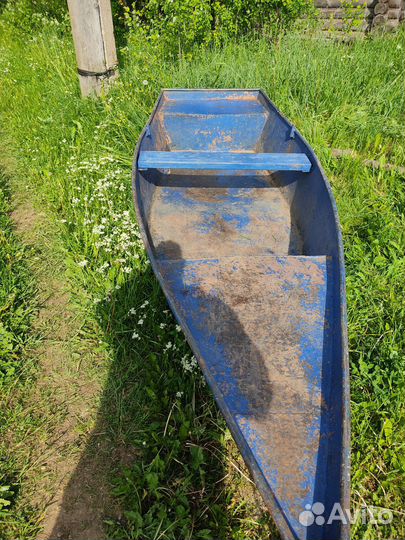 Продаю лодку