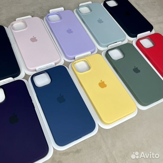 Силиконовый чехол MagSafe iPhone с анимацией