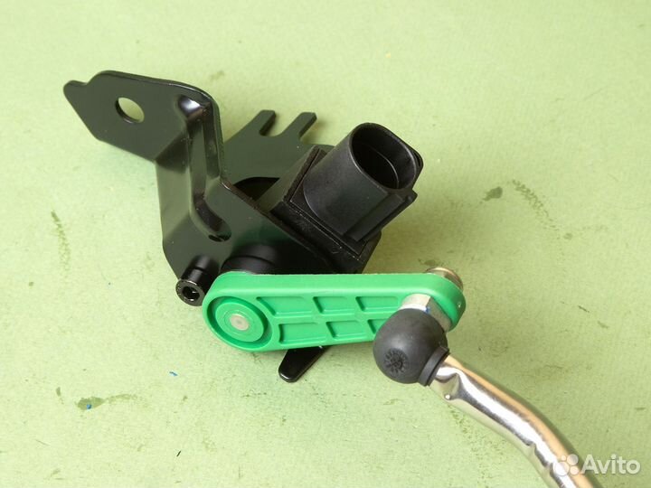 Датчик дорожного просвета уровня кузова Audi A4 B8