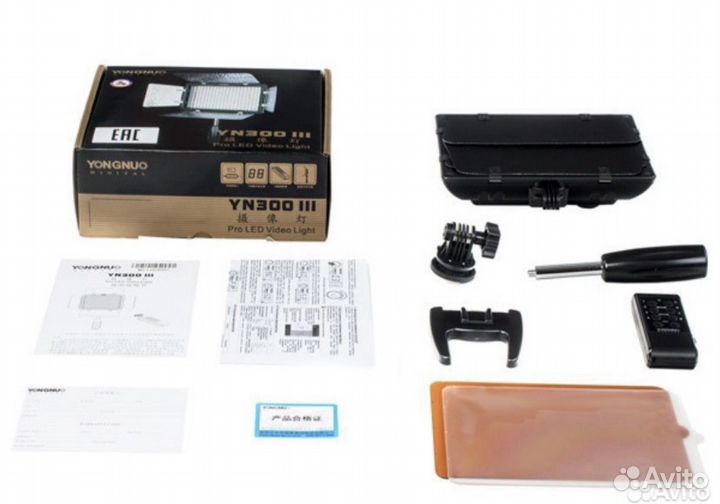 Свет для съемки yongnuo yn300 iii 3200-5500k