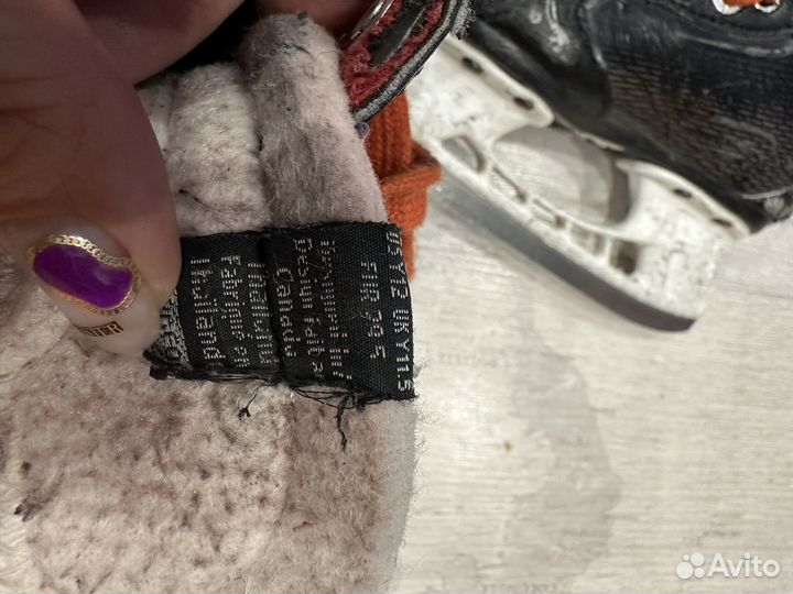 Коньки хоккейные, ролики