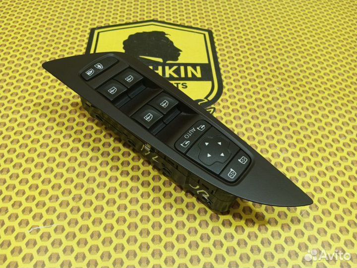 Блок кнопок стеклоподъемника Renault Espace JR R9M