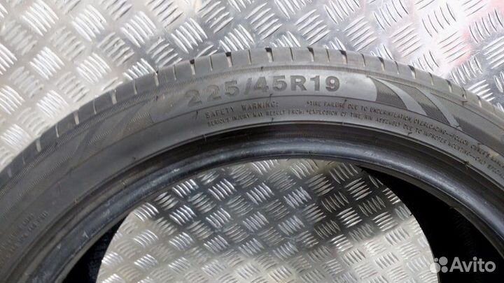 Triangle TH201 Sportex 225/45 R19 96Y