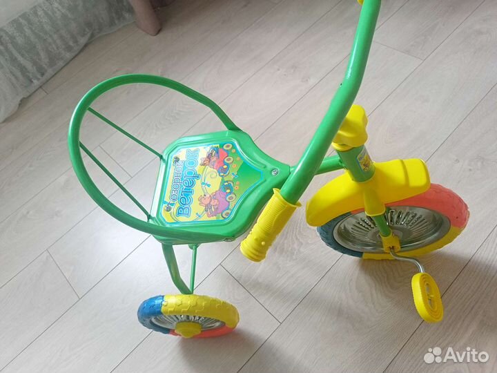 Трехколесный велосипед новый