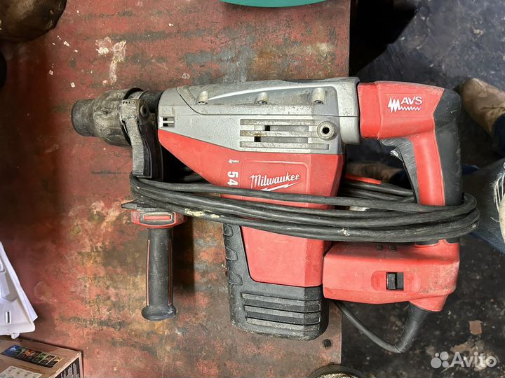 Milwaukee перфоратор 545
