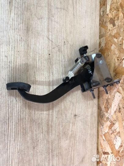 Датчик педали сцепления Ssangyong Actyon