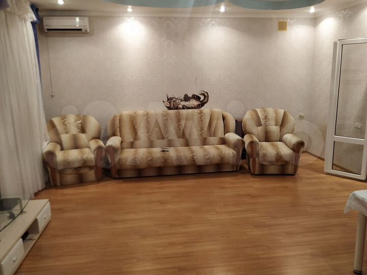 3-к. квартира, 90 м², 3/4 эт.