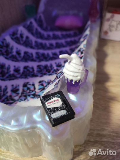 Кровать Эбби. Аксессуары Монстр Хай