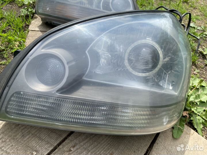 Фары на hyundai tucson 1