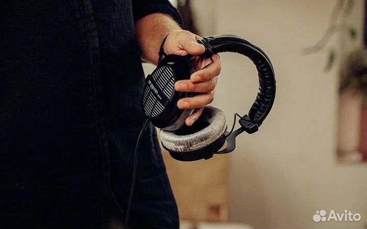 Наушники Beyerdynamic DT 990 Pro (250 Ohm) Limited