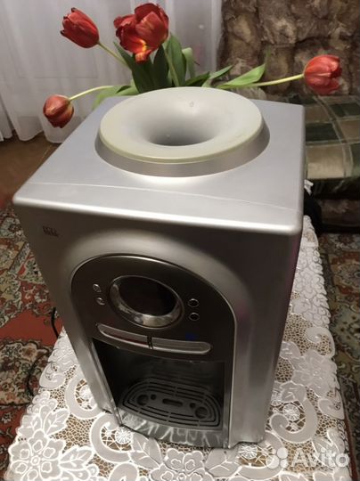 Аппарат для нагрева и охлаждения питьевой воды