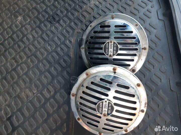 Громкий звуковой сигнал