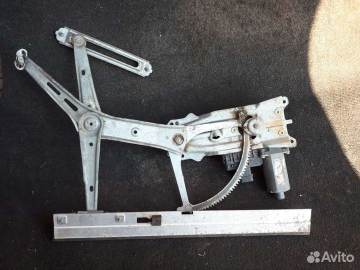 Стеклоподъемник Opel Astra G