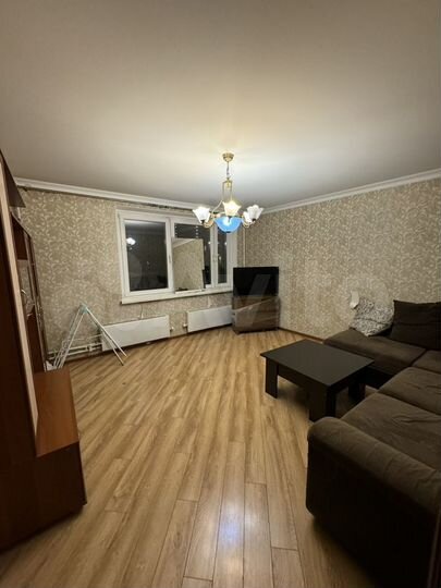 2-к. квартира, 80 м², 2/14 эт.