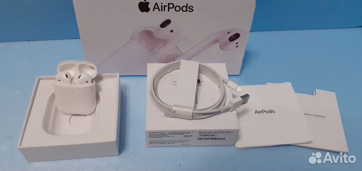 Apple AirPods беспроводные наушники