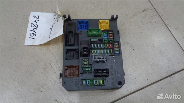 Блок предохранителей салонный Citroen C4 B7 2011