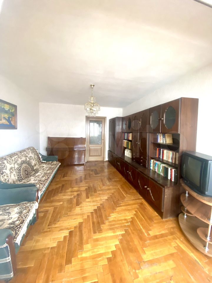 2-к. квартира, 54 м², 5/5 эт.