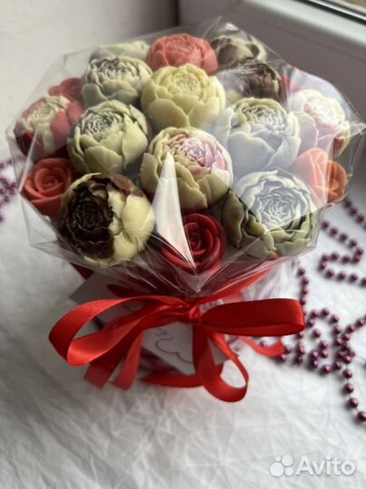 Шоколадные цветы, букет пионов