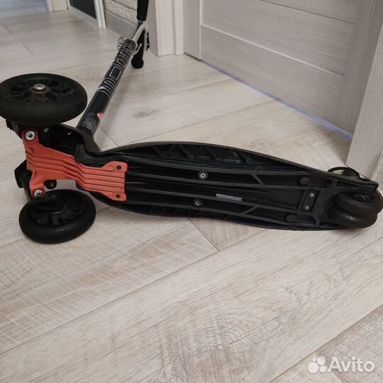 Самокат трёхколёсный Micro maxi