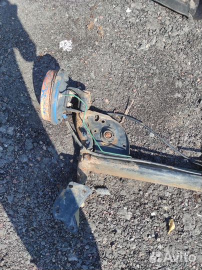 Задняя балка renault sandero 1